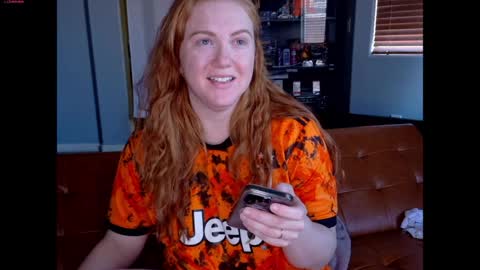 ScarlettredFF online show from April 5, 7:33 pm