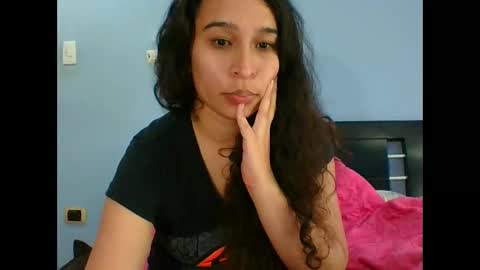 Snapshot of scarlettscottx chatting on April 25, 8:17 pm Nataly online show from April 25, 8:17 pm