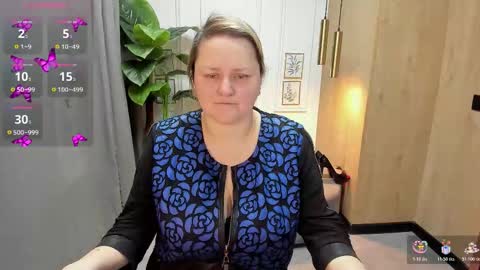 Snapshot of scarlettsoft chatting on February 2, 5:39 am Scarlett online show from February 2, 5:39 am