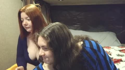 Snapshot of scarletttsinner chatting on May 21, 3:13 am scarletttsinner online show from May 21, 3:13 am