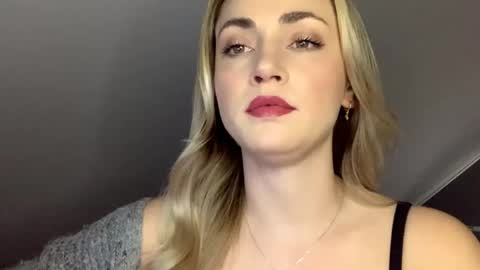 Snapshot of scarlettxblonde chatting on May 13, 2:14 pm ScarlettxBlonde online show from May 13, 2:14 pm