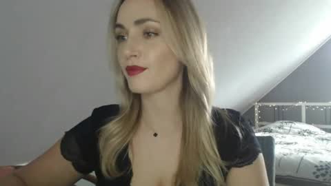 Snapshot of scarlettxblonde chatting on May 31, 2:13 pm ScarlettxBlonde online show from May 31, 2:13 pm