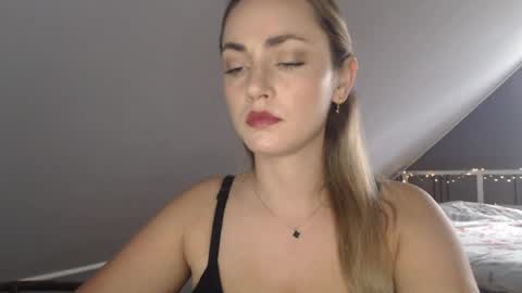 Snapshot of scarlettxblonde chatting on June 4, 7:03 am ScarlettxBlonde online show from June 4, 7:03 am
