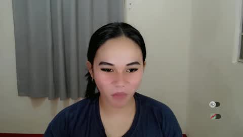 Snapshot of scarletvamp chatting on February 6, 10:21 pm scarletvamp online show from February 6, 10:21 pm