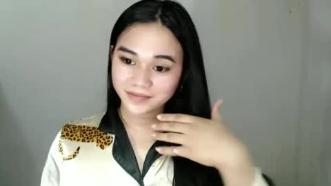 Snapshot of scarletvamp chatting on February 19, 2:55 am scarletvamp online show from February 19, 2:55 am