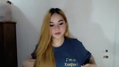 Snapshot of scarletvamp chatting on October 4, 11:47 pm scarletvamp online show from October 4, 11:47 pm