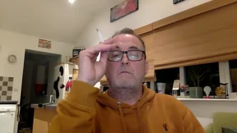 Snapshot of scbiggersballs chatting on May 3, 9:21 pm scbiggersballs online show from May 3, 9:21 pm