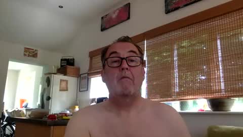 Snapshot of scbiggersballs chatting on May 29, 10:13 am scbiggersballs online show from May 29, 10:13 am
