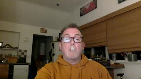 Snapshot of scbiggersballs chatting on June 15, 11:18 pm scbiggersballs online show from June 15, 11:18 pm