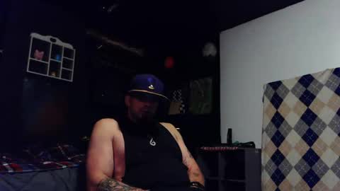 Snapshot of schecter7x chatting on October 6, 5:05 am Schecter7x online show from October 6, 5:05 am