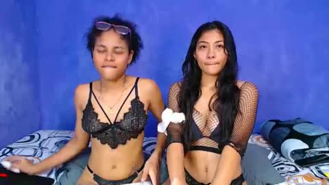 Snapshot of schelldo chatting on December 31, 12:11 am schelldo online show from December 31, 12:11 am