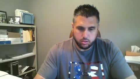 Snapshot of schlu1dm chatting on June 26, 2:10 pm schlu1dm online show from June 26, 2:10 pm
