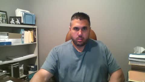 Snapshot of schlu1dm chatting on August 4, 10:29 am schlu1dm online show from August 4, 10:29 am