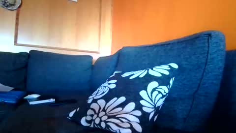 Snapshot of schmuhbaer1 chatting on December 2, 11:04 am schmuhbaer1 online show from December 2, 11:04 am