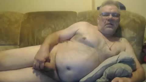 schnapper11 online show from January 9, 12:09 pm