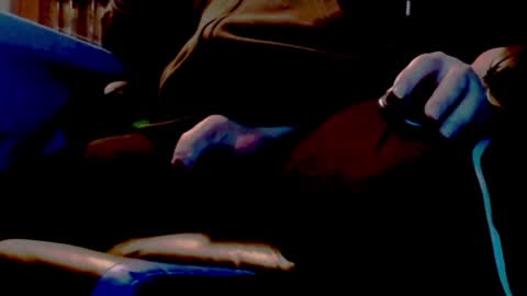 Thomas online show from December 9, 4:26 pm