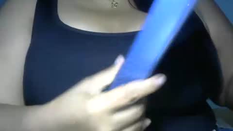 mai latina online show from March 9, 1:42 am