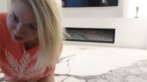 Snapshot of schoolteach chatting on August 8, 7:16 pm cindy desire online show from August 8, 7:16 pm