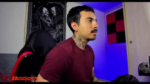 Alejandro help me to reach 200 thumps up online show from February 11, 9:47 am