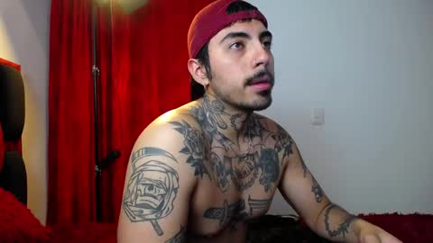 Alejandro help me to reach 200 thumps up online show from April 12, 6:51 am