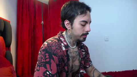 Snapshot of scockpion_ chatting on May 2, 8:30 am Alejandro help me to reach 200 thumps up online show from May 2, 8:30 am