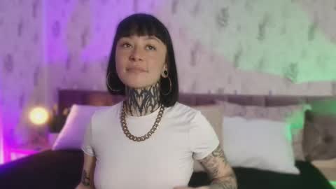 Scolw  online show from October 27, 8:13 pm