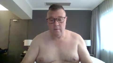 Scoobs online show from May 18, 8:42 am