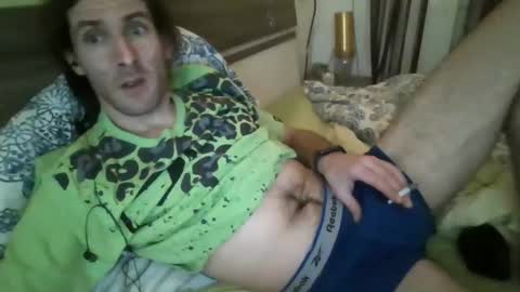 Snapshot of scorkjui chatting on January 2, 2:00 am bossstjan online show from January 2, 2:00 am
