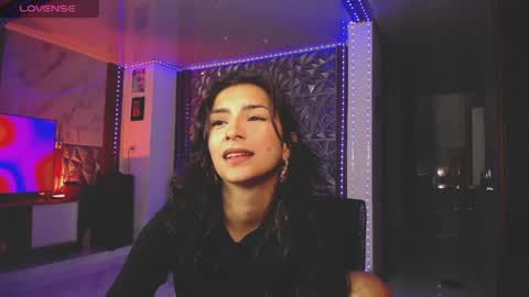 Snapshot of scorpion420_ chatting on May 27, 9:12 pm Isabel online show from May 27, 9:12 pm