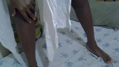 Its Lilly online show from December 14, 12:44 pm