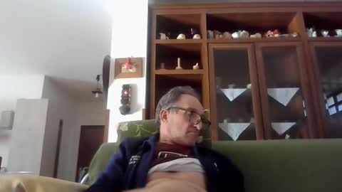 scotchwhieskie online show from April 9, 3:28 pm