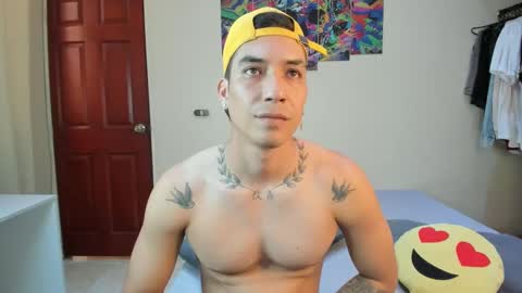 Daniel martinez - Independent model online show from March 3, 7:06 pm