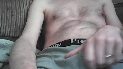 Snapshot of scots_repeater chatting on July 30, 6:56 am scots_repeater online show from July 30, 6:56 am