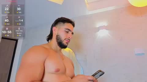 Snapshot of scottfischer_ chatting on July 7, 7:18 pm Scottfischer online show from July 7, 7:18 pm