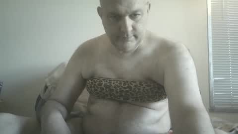 Snapshot of scottforfuhn chatting on January 10, 3:58 pm scottforfuhn online show from January 10, 3:58 pm