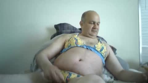 Snapshot of scottforfuhn chatting on May 6, 4:23 pm scottforfuhn online show from May 6, 4:23 pm