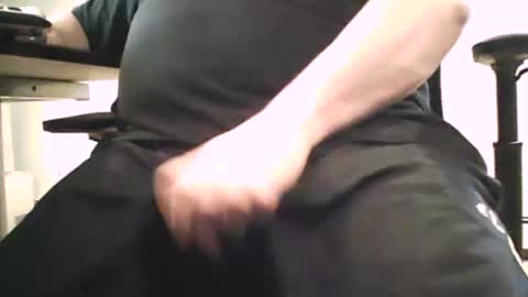Snapshot of scottie813 chatting on December 3, 8:06 pm scottie813 online show from December 3, 8:06 pm