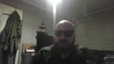 Snapshot of scottish_alien chatting on April 2, 1:47 am Richard James online show from April 2, 1:47 am