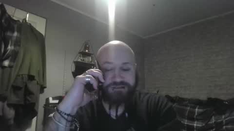 Snapshot of scottish_alien chatting on April 6, 6:53 pm Richard James online show from April 6, 6:53 pm