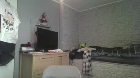 Snapshot of scottish_alien chatting on April 29, 5:06 pm Richard James online show from April 29, 5:06 pm