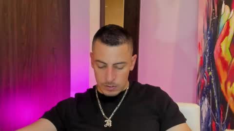 Snapshot of scotty_music chatting on May 14, 1:34 am Ricardo online show from May 14, 1:34 am
