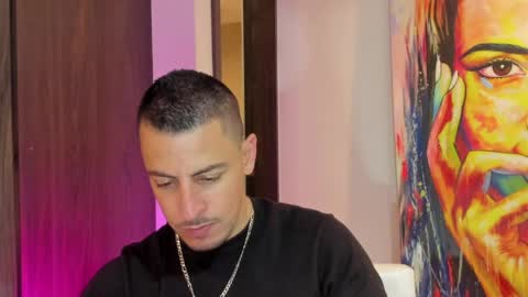 Snapshot of scotty_music chatting on May 16, 11:14 pm Ricardo online show from May 16, 11:14 pm