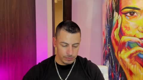 Snapshot of scotty_music chatting on May 18, 10:59 pm Ricardo online show from May 18, 10:59 pm