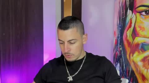 Snapshot of scotty_music chatting on June 5, 11:32 pm Ricardo online show from June 5, 11:32 pm