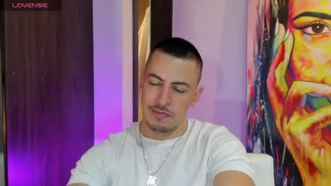 Snapshot of scotty_music chatting on June 25, 12:32 am Ricardo online show from June 25, 12:32 am