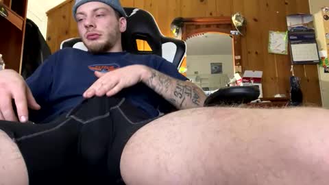 scrad1999 online show from February 4, 4:40 am