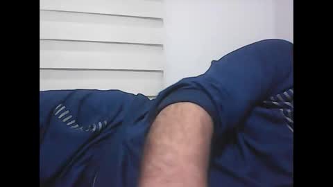 Snapshot of screw2 chatting on April 1, 6:38 pm Evren online show from April 1, 6:38 pm