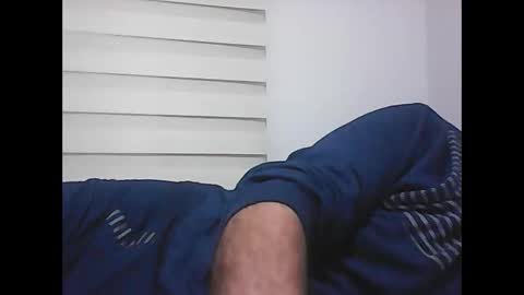 Snapshot of screw2 chatting on April 3, 4:05 pm Evren online show from April 3, 4:05 pm