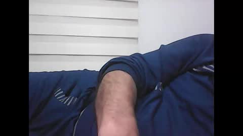 Snapshot of screw2 chatting on April 23, 9:50 pm Evren online show from April 23, 9:50 pm