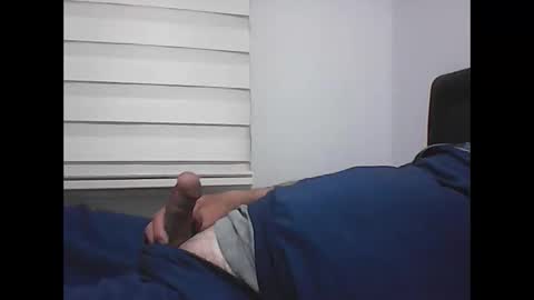 Snapshot of screw2 chatting on May 4, 6:48 pm Evren online show from May 4, 6:48 pm